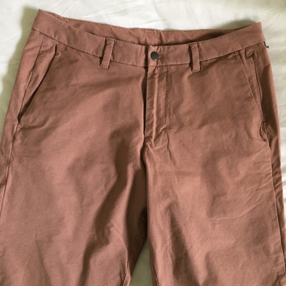 Lululemon men's classic fit 5 pocket pant. Size 34. - Picture 5 of 14